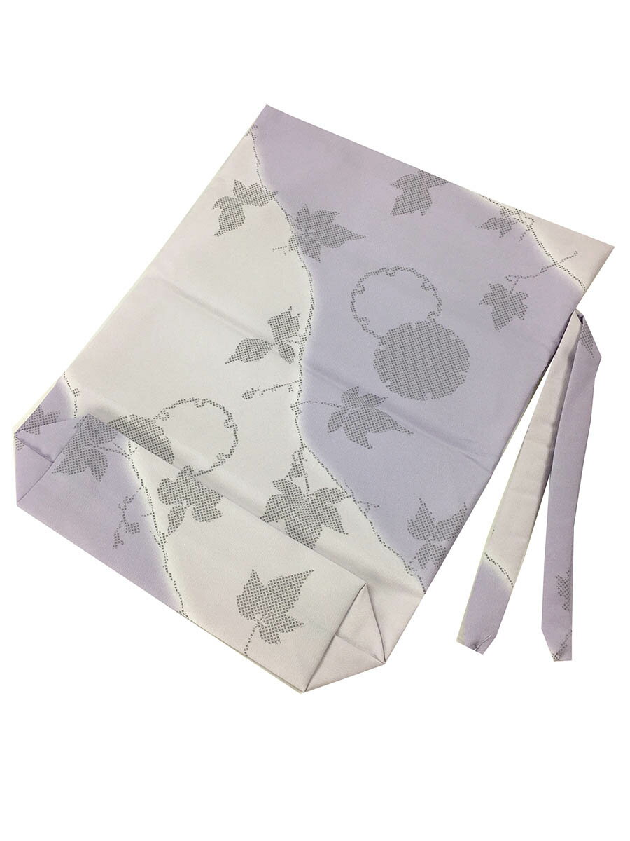 津軽三味線 胴袋≪サイズ≫縦 : 約44.5cm横 : 約34.5cmマチ : 約8.7cm※一枚の反物からお作りしているため、柄の位置など商品により多少異なります。ご了承ください。