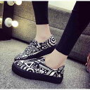 【P10倍+a!!クーポン配布】柄 スリッポン スニーカー レディース 厚底 カジュアルシューズ 歩きやすい靴 おしゃれ
