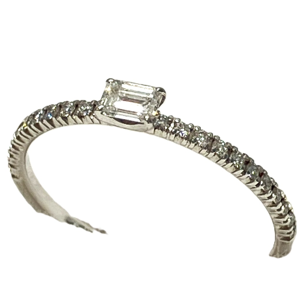 Cartier カルティエ エタンセル ドゥ カルティエ リング ダイヤモンド エメラルドカット パ ...