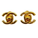 CHANEL シャネル ターンロック イヤリング ゴールドカラー