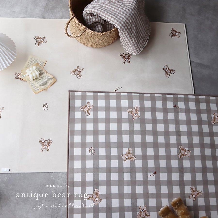 《6月スーパーセール》antique bear rug（約100×140cm）ラグ　ラグマット　プレイマット ベビーマット TRICK HOLIC　トリックホリック　くま　韓国インテリア　韓国雑貨　ホットカーペット・床暖房対応可能　スクエアラグのサムネイル