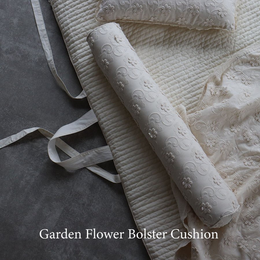 楽天TRICK HOLIC 楽天市場店garden flower mini bolster cushion（中綿付き）ミニボルスタークッション（約60×10cm）　ガーデン　デイジー　韓国製　TRICK HOLIC　トリックホリック　ベッドガード、ソファー下などに！