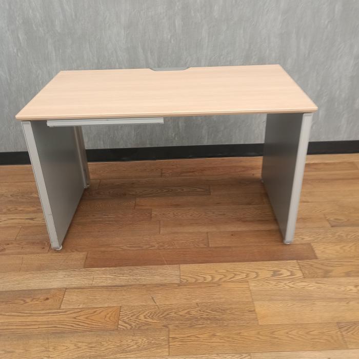 オカムラ プロユニット 平机 ベージュ 中古DN104P-MK37 クリーニング済み [3]