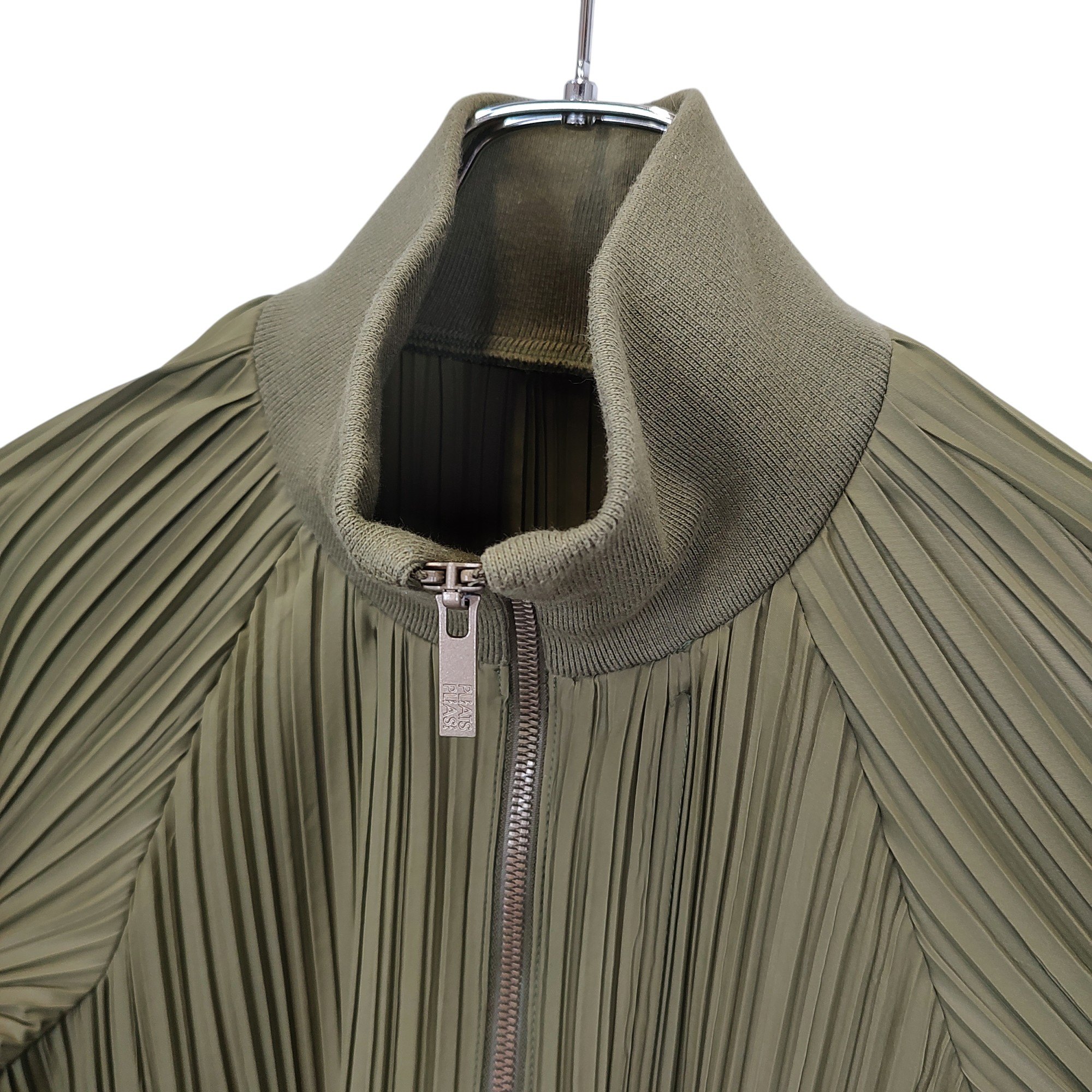 【中古】PLEATS PLEASE プリーツプリーズ ISSEY MIYAKE イッセイミヤケ ハイネック プリーツ コート ワンピース PP81-JA503 3 カーキ