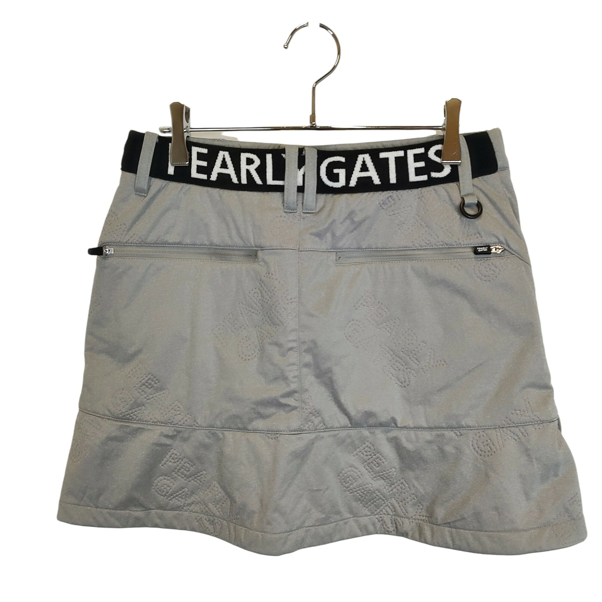 TRIGGER 楽天市場店の【中古】PEARLY GATES パーリーゲイツ ゴルフ 22AW 裏起毛 ボンディング 総柄 スカート 055-2234110 1 グレー レディース｜アングル3