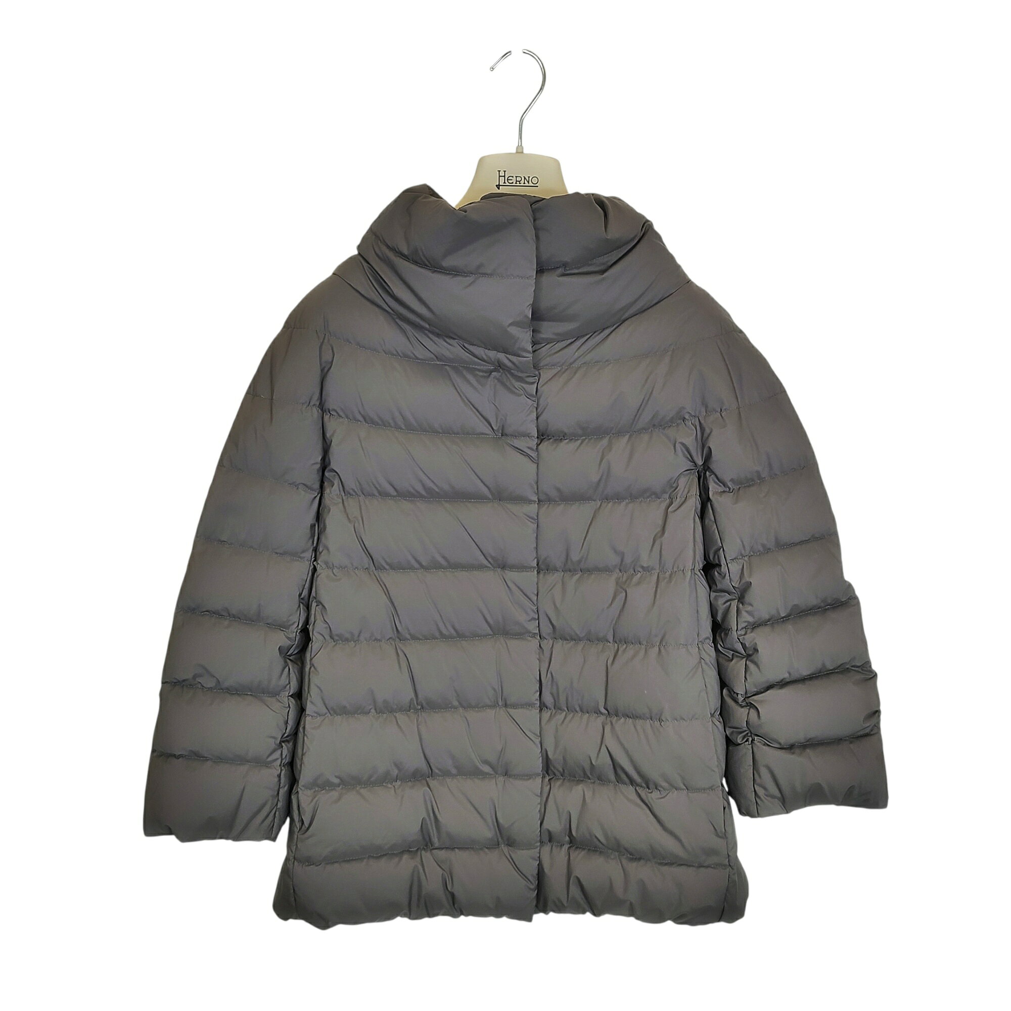 Rakuten - 【中古】HERNO ヘルノ DAWN JACKET 超軽量ナイロン NUAGE ダウンジャケット PI0506D-19288-9460 42 グレー レディース
