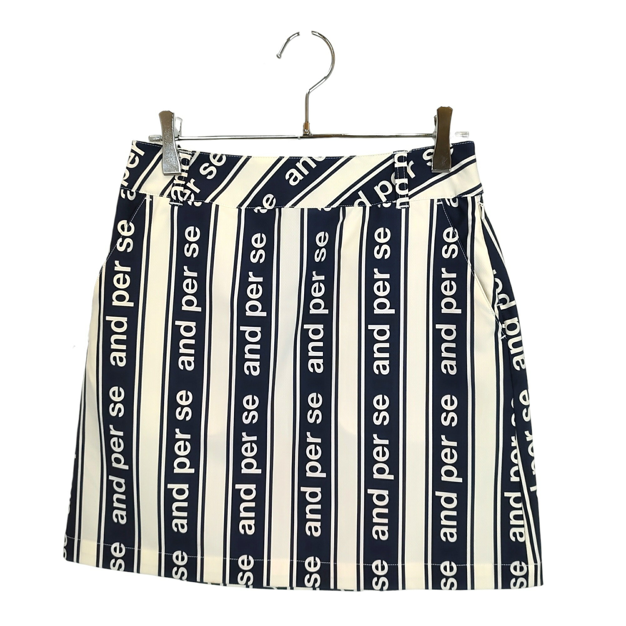Rakuten - 【中古】and per se アンパスィ ゴルフ All-over print skirt 総柄 スカート AFS4019F5 S ホワイト×ネイビー レディース