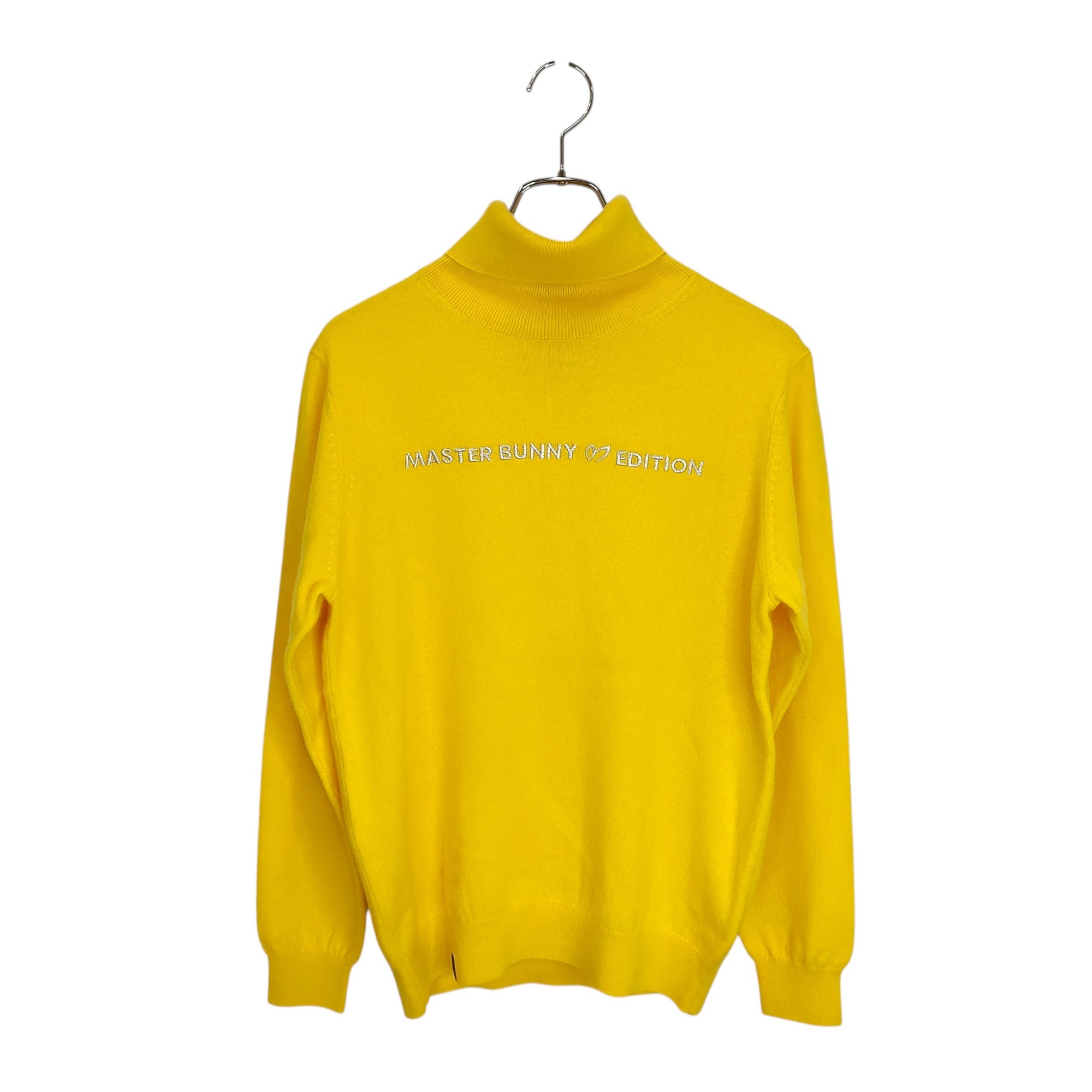 商品状態 コンディションランク コンディション詳細 商品コード ITLU3MJ7LMVY ブランド MASTER BUNNY EDITION マスターバニーエディション ゴルフ アイテム名 21AW カシミヤ セーターニット タートルネック セーター 対象 メンズ カラー イエロー 商品型番 758-1274105 素材表記 画像参照 サイズ 4 実寸 実寸〈多少の誤差はご容赦ください〉 肩幅：40.5cm 身幅：50cm 着丈：60.5cm 袖丈：59.5cm 裄丈：cm 参考定価 38500円 付属品 画像に移っているものが全てになります。 取扱い店舗 発送に関して全国一律800円