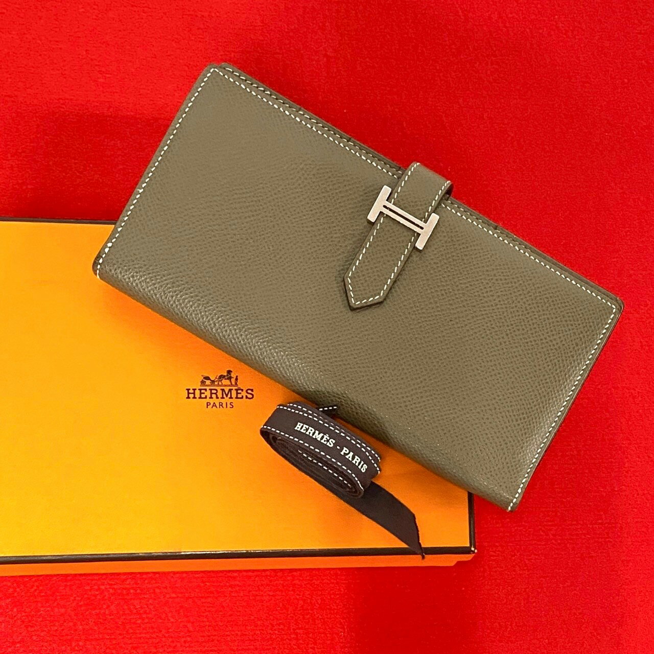 割引価格 べアン エルメス 希少✨️HERMES スフレ ブルー 二 割引価格 べアン エルメス 希少✨️HERMES スフレ ブルー 二