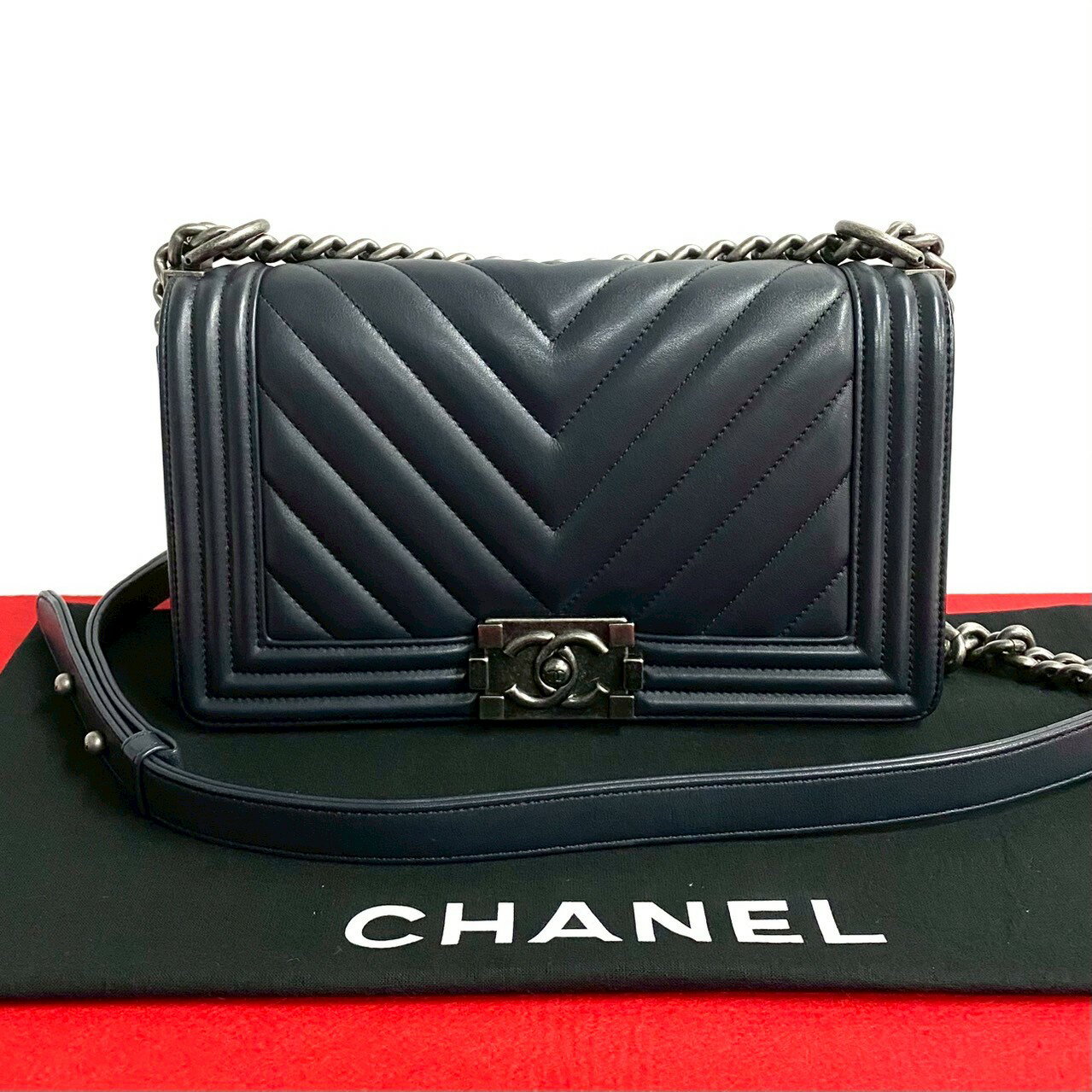 楽天市場】chanel ボーイ シャネル未使用品の通販 楽天市場】chanel ボーイ シャネル未使用品の通販