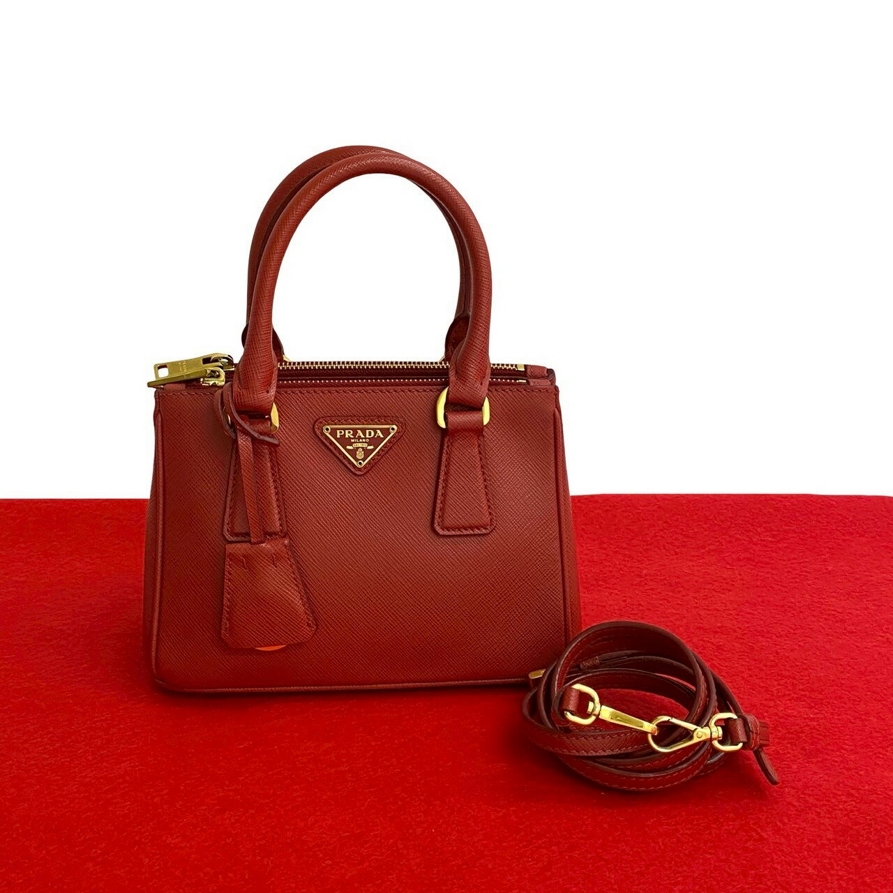 最安値挑戦中★PRADA★ガレリアサフィアーノレザーバッグ★BROWN 楽天市場】プラダ サフィアーノ ガレリアの通販