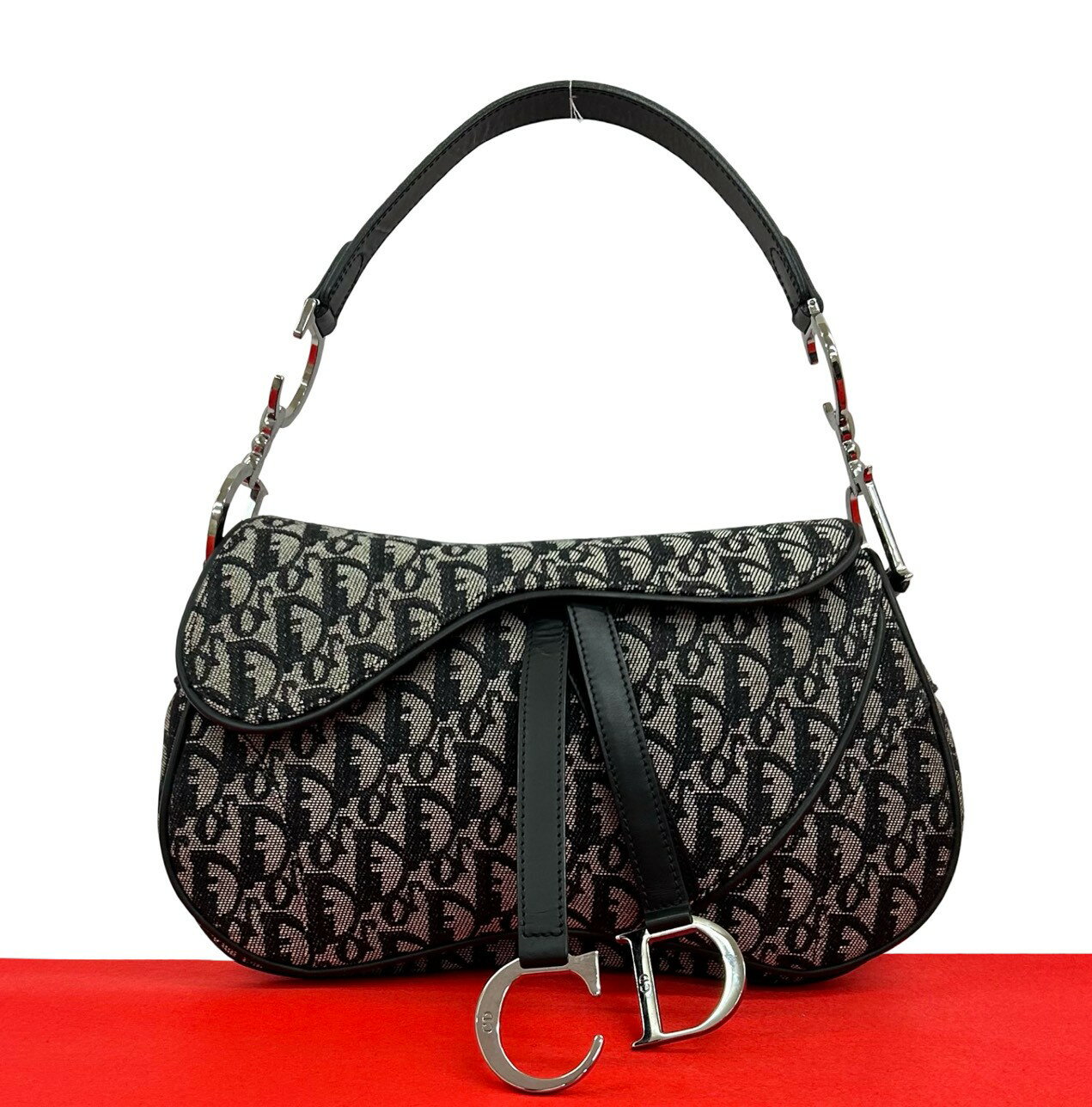 Dior クリスチャン ディオール サドル トロッター柄 箱、ショッパー付き Christian Dior クリスチャン ディオール トロッター柄 サドルポーチ