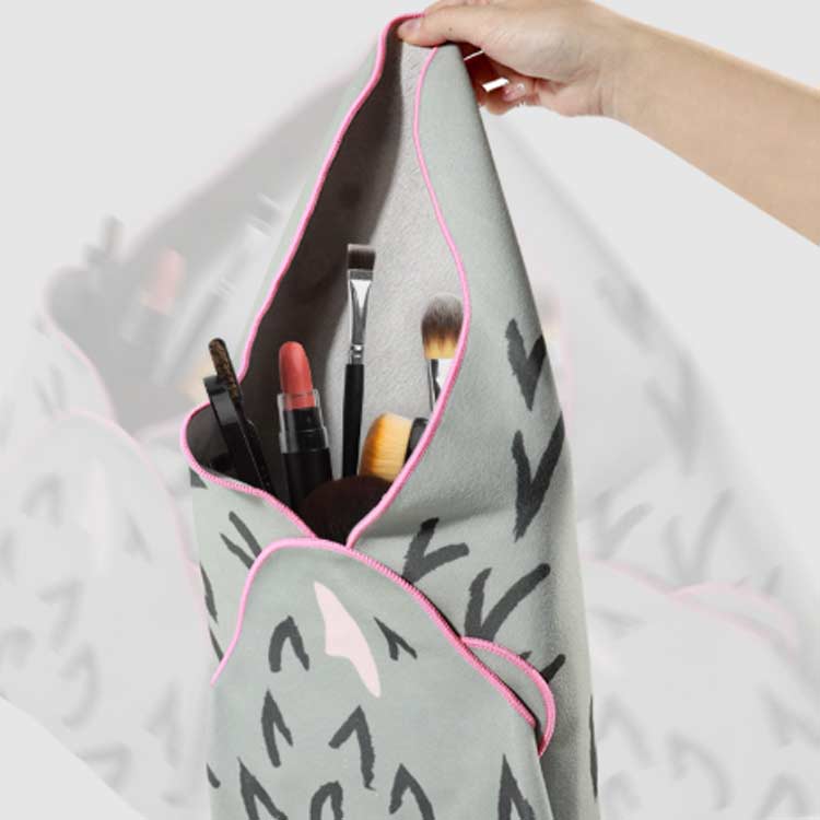くっつきタオル 50×60cm くっつく お弁当袋 包み ポーチ 吸水 包むだけ くっつくク...