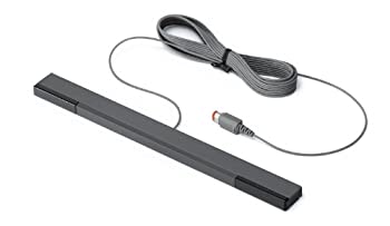 【メーカー名】任天堂【メーカー型番】RVL-014【ブランド名】任天堂掲載画像は全てイメージです。実際の商品とは色味等異なる場合がございますのでご了承ください。【 ご注文からお届けまで 】・ご注文　：ご注文は24時間受け付けております。・注文確認：当店より注文確認メールを送信いたします。・入金確認：ご決済の承認が完了した翌日よりお届けまで2〜7営業日前後となります。　※海外在庫品の場合は2〜4週間程度かかる場合がございます。　※納期に変更が生じた際は別途メールにてご確認メールをお送りさせて頂きます。　※お急ぎの場合は事前にお問い合わせください。・商品発送：出荷後に配送業者と追跡番号等をメールにてご案内致します。　※離島、北海道、九州、沖縄は遅れる場合がございます。予めご了承下さい。　※ご注文後、当店よりご注文内容についてご確認のメールをする場合がございます。期日までにご返信が無い場合キャンセルとさせて頂く場合がございますので予めご了承下さい。【 在庫切れについて 】他モールとの併売品の為、在庫反映が遅れてしまう場合がございます。完売の際はメールにてご連絡させて頂きますのでご了承ください。【 初期不良のご対応について 】・商品が到着致しましたらなるべくお早めに商品のご確認をお願いいたします。・当店では初期不良があった場合に限り、商品到着から7日間はご返品及びご交換を承ります。初期不良の場合はご購入履歴の「ショップへ問い合わせ」より不具合の内容をご連絡ください。・代替品がある場合はご交換にて対応させていただきますが、代替品のご用意ができない場合はご返品及びご注文キャンセル（ご返金）とさせて頂きますので予めご了承ください。【 中古品ついて 】中古品のため画像の通りではございません。また、中古という特性上、使用や動作に影響の無い程度の使用感、経年劣化、キズや汚れ等がある場合がございますのでご了承の上お買い求めくださいませ。◆ 付属品について商品タイトルに記載がない場合がありますので、ご不明な場合はメッセージにてお問い合わせください。商品名に『付属』『特典』『○○付き』等の記載があっても特典など付属品が無い場合もございます。ダウンロードコードは付属していても使用及び保証はできません。中古品につきましては基本的に動作に必要な付属品はございますが、説明書・外箱・ドライバーインストール用のCD-ROM等は付属しておりません。◆ ゲームソフトのご注意点・商品名に「輸入版 / 海外版 / IMPORT」と記載されている海外版ゲームソフトの一部は日本版のゲーム機では動作しません。お持ちのゲーム機のバージョンなど対応可否をお調べの上、動作の有無をご確認ください。尚、輸入版ゲームについてはメーカーサポートの対象外となります。◆ DVD・Blu-rayのご注意点・商品名に「輸入版 / 海外版 / IMPORT」と記載されている海外版DVD・Blu-rayにつきましては映像方式の違いの為、一般的な国内向けプレイヤーにて再生できません。ご覧になる際はディスクの「リージョンコード」と「映像方式(DVDのみ)」に再生機器側が対応している必要があります。パソコンでは映像方式は関係ないため、リージョンコードさえ合致していれば映像方式を気にすることなく視聴可能です。・商品名に「レンタル落ち 」と記載されている商品につきましてはディスクやジャケットに管理シール（値札・セキュリティータグ・バーコード等含みます）が貼付されています。ディスクの再生に支障の無い程度の傷やジャケットに傷み（色褪せ・破れ・汚れ・濡れ痕等）が見られる場合があります。予めご了承ください。◆ トレーディングカードのご注意点トレーディングカードはプレイ用です。中古買取り品の為、細かなキズ・白欠け・多少の使用感がございますのでご了承下さいませ。再録などで型番が違う場合がございます。違った場合でも事前連絡等は致しておりませんので、型番を気にされる方はご遠慮ください。