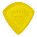 【メーカー名】Gravity Guitar Picks【メーカー型番】GSUS4M 4.0【ブランド名】Gravity Guitar Picks掲載画像は全てイメージです。実際の商品とは色味等異なる場合がございますのでご了承ください。【 ご注文からお届けまで 】・ご注文　：ご注文は24時間受け付けております。・注文確認：当店より注文確認メールを送信いたします。・入金確認：ご決済の承認が完了した翌日よりお届けまで2〜7営業日前後となります。　※海外在庫品の場合は2〜4週間程度かかる場合がございます。　※納期に変更が生じた際は別途メールにてご確認メールをお送りさせて頂きます。　※お急ぎの場合は事前にお問い合わせください。・商品発送：出荷後に配送業者と追跡番号等をメールにてご案内致します。　※離島、北海道、九州、沖縄は遅れる場合がございます。予めご了承下さい。　※ご注文後、当店よりご注文内容についてご確認のメールをする場合がございます。期日までにご返信が無い場合キャンセルとさせて頂く場合がございますので予めご了承下さい。【 在庫切れについて 】他モールとの併売品の為、在庫反映が遅れてしまう場合がございます。完売の際はメールにてご連絡させて頂きますのでご了承ください。【 初期不良のご対応について 】・商品が到着致しましたらなるべくお早めに商品のご確認をお願いいたします。・当店では初期不良があった場合に限り、商品到着から7日間はご返品及びご交換を承ります。初期不良の場合はご購入履歴の「ショップへ問い合わせ」より不具合の内容をご連絡ください。・代替品がある場合はご交換にて対応させていただきますが、代替品のご用意ができない場合はご返品及びご注文キャンセル（ご返金）とさせて頂きますので予めご了承ください。【 中古品ついて 】中古品のため画像の通りではございません。また、中古という特性上、使用や動作に影響の無い程度の使用感、経年劣化、キズや汚れ等がある場合がございますのでご了承の上お買い求めくださいませ。◆ 付属品について商品タイトルに記載がない場合がありますので、ご不明な場合はメッセージにてお問い合わせください。商品名に『付属』『特典』『○○付き』等の記載があっても特典など付属品が無い場合もございます。ダウンロードコードは付属していても使用及び保証はできません。中古品につきましては基本的に動作に必要な付属品はございますが、説明書・外箱・ドライバーインストール用のCD-ROM等は付属しておりません。◆ ゲームソフトのご注意点・商品名に「輸入版 / 海外版 / IMPORT」と記載されている海外版ゲームソフトの一部は日本版のゲーム機では動作しません。お持ちのゲーム機のバージョンなど対応可否をお調べの上、動作の有無をご確認ください。尚、輸入版ゲームについてはメーカーサポートの対象外となります。◆ DVD・Blu-rayのご注意点・商品名に「輸入版 / 海外版 / IMPORT」と記載されている海外版DVD・Blu-rayにつきましては映像方式の違いの為、一般的な国内向けプレイヤーにて再生できません。ご覧になる際はディスクの「リージョンコード」と「映像方式(DVDのみ)」に再生機器側が対応している必要があります。パソコンでは映像方式は関係ないため、リージョンコードさえ合致していれば映像方式を気にすることなく視聴可能です。・商品名に「レンタル落ち 」と記載されている商品につきましてはディスクやジャケットに管理シール（値札・セキュリティータグ・バーコード等含みます）が貼付されています。ディスクの再生に支障の無い程度の傷やジャケットに傷み（色褪せ・破れ・汚れ・濡れ痕等）が見られる場合があります。予めご了承ください。◆ トレーディングカードのご注意点トレーディングカードはプレイ用です。中古買取り品の為、細かなキズ・白欠け・多少の使用感がございますのでご了承下さいませ。再録などで型番が違う場合がございます。違った場合でも事前連絡等は致しておりませんので、型番を気にされる方はご遠慮ください。