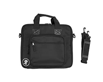 【メーカー名】MACKIE【メーカー型番】802-VLZ3 Bag【ブランド名】MACKIE掲載画像は全てイメージです。実際の商品とは色味等異なる場合がございますのでご了承ください。【 ご注文からお届けまで 】・ご注文　：ご注文は24時間受け付けております。・注文確認：当店より注文確認メールを送信いたします。・入金確認：ご決済の承認が完了した翌日よりお届けまで2〜7営業日前後となります。　※海外在庫品の場合は2〜4週間程度かかる場合がございます。　※納期に変更が生じた際は別途メールにてご確認メールをお送りさせて頂きます。　※お急ぎの場合は事前にお問い合わせください。・商品発送：出荷後に配送業者と追跡番号等をメールにてご案内致します。　※離島、北海道、九州、沖縄は遅れる場合がございます。予めご了承下さい。　※ご注文後、当店よりご注文内容についてご確認のメールをする場合がございます。期日までにご返信が無い場合キャンセルとさせて頂く場合がございますので予めご了承下さい。【 在庫切れについて 】他モールとの併売品の為、在庫反映が遅れてしまう場合がございます。完売の際はメールにてご連絡させて頂きますのでご了承ください。【 初期不良のご対応について 】・商品が到着致しましたらなるべくお早めに商品のご確認をお願いいたします。・当店では初期不良があった場合に限り、商品到着から7日間はご返品及びご交換を承ります。初期不良の場合はご購入履歴の「ショップへ問い合わせ」より不具合の内容をご連絡ください。・代替品がある場合はご交換にて対応させていただきますが、代替品のご用意ができない場合はご返品及びご注文キャンセル（ご返金）とさせて頂きますので予めご了承ください。【 中古品ついて 】中古品のため画像の通りではございません。また、中古という特性上、使用や動作に影響の無い程度の使用感、経年劣化、キズや汚れ等がある場合がございますのでご了承の上お買い求めくださいませ。◆ 付属品について商品タイトルに記載がない場合がありますので、ご不明な場合はメッセージにてお問い合わせください。商品名に『付属』『特典』『○○付き』等の記載があっても特典など付属品が無い場合もございます。ダウンロードコードは付属していても使用及び保証はできません。中古品につきましては基本的に動作に必要な付属品はございますが、説明書・外箱・ドライバーインストール用のCD-ROM等は付属しておりません。◆ ゲームソフトのご注意点・商品名に「輸入版 / 海外版 / IMPORT」と記載されている海外版ゲームソフトの一部は日本版のゲーム機では動作しません。お持ちのゲーム機のバージョンなど対応可否をお調べの上、動作の有無をご確認ください。尚、輸入版ゲームについてはメーカーサポートの対象外となります。◆ DVD・Blu-rayのご注意点・商品名に「輸入版 / 海外版 / IMPORT」と記載されている海外版DVD・Blu-rayにつきましては映像方式の違いの為、一般的な国内向けプレイヤーにて再生できません。ご覧になる際はディスクの「リージョンコード」と「映像方式(DVDのみ)」に再生機器側が対応している必要があります。パソコンでは映像方式は関係ないため、リージョンコードさえ合致していれば映像方式を気にすることなく視聴可能です。・商品名に「レンタル落ち 」と記載されている商品につきましてはディスクやジャケットに管理シール（値札・セキュリティータグ・バーコード等含みます）が貼付されています。ディスクの再生に支障の無い程度の傷やジャケットに傷み（色褪せ・破れ・汚れ・濡れ痕等）が見られる場合があります。予めご了承ください。◆ トレーディングカードのご注意点トレーディングカードはプレイ用です。中古買取り品の為、細かなキズ・白欠け・多少の使用感がございますのでご了承下さいませ。再録などで型番が違う場合がございます。違った場合でも事前連絡等は致しておりませんので、型番を気にされる方はご遠慮ください。