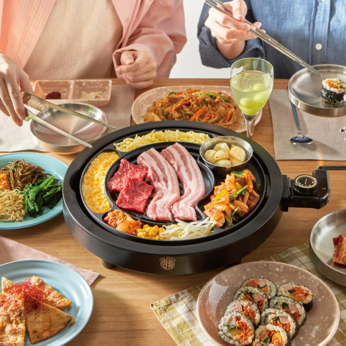 APIX AGP-350 グリルマイスター 電気式 グリルプレート コード長1.9m プレート脱着式 水洗い可 温度調節 減煙 フッ素加工 韓流 サムギョプサル タッカルビ ブラック アピックス (08)