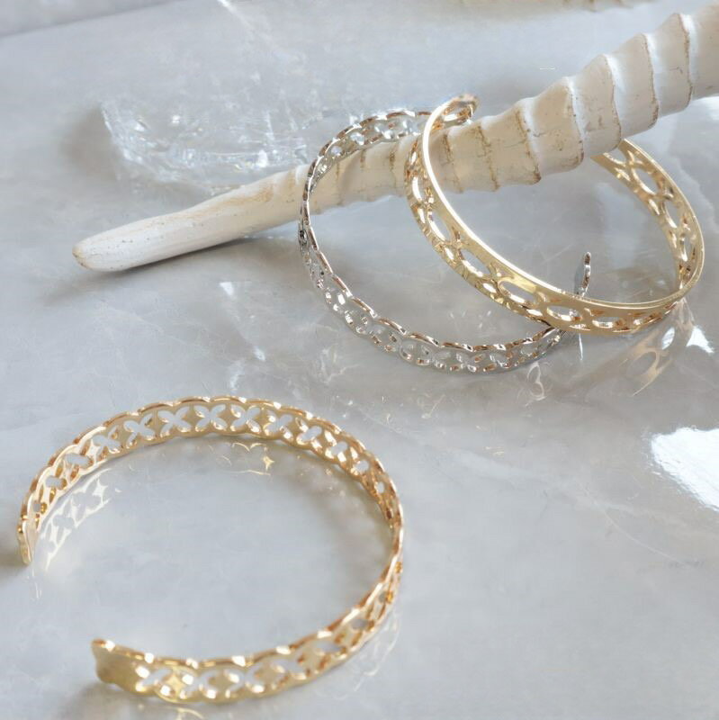 バングル ブレスレット 透かし メタル レディース ゴールド/シルバー【送料無料】シンプル 上品 カジュアル ブランド アクセサリー プレゼント ギフト おしゃ...