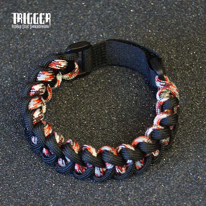 TRIGGER ASSAULT STYLE(@trigger_as)/PARACORD BRACELET (BLACK-RED DIGI CAMO) ブ...