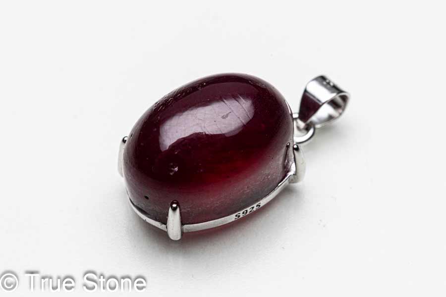 天然 ルビー ペンダントトップ コランダム パワーストーン 天然石 原石