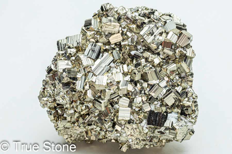 True Stoneのペルー ワンサラ鉱山 パイライト 原石 黄鉄鉱 パワーストーン 天然石 原石 浄化｜アングル2