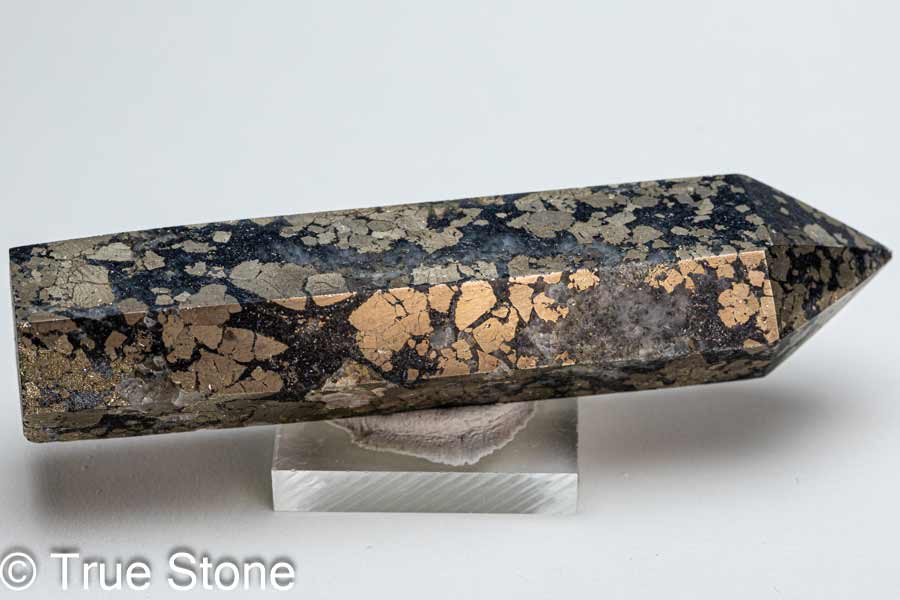 ペルー ワンサラ鉱山 天然 パイライト 石英脈入り 六角柱 タワー 黄鉄鉱 硫化鉱 酸化鉱 マグネタイト