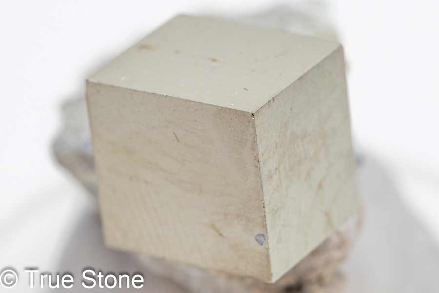 一点物でお届け スペイン ナバフン産 キュービックパイライト 結晶 パイライト 母岩付き ビクトリア鉱山 ヴィクトリア 原石