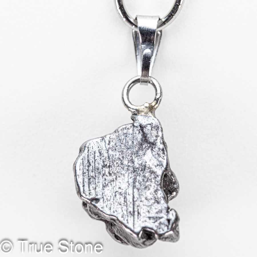 一点物 未処理 カンポ デル シエロ ペンダントトップ メテオライト アイアンメテオライト 流れ星 鉄隕石 隕石