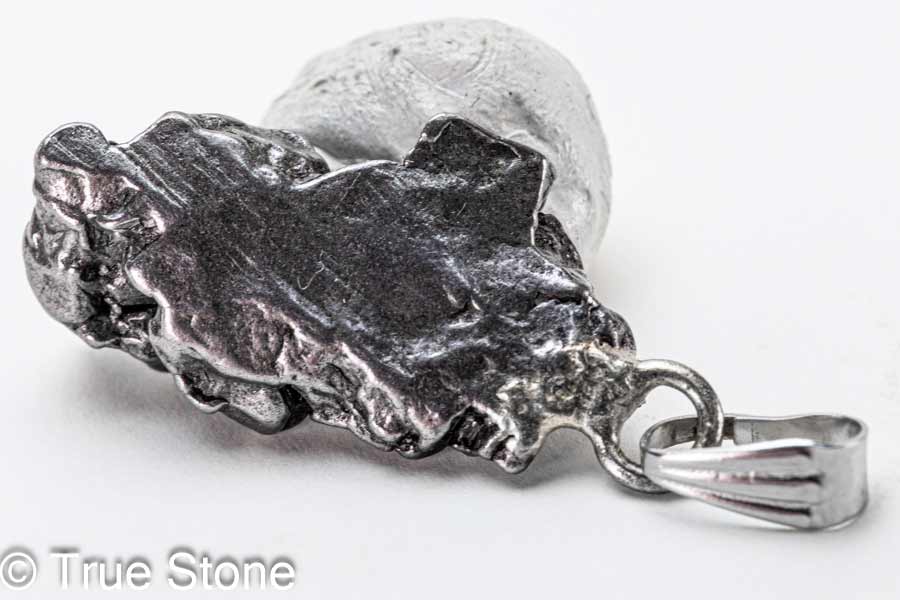 一点物 未処理 カンポ デル シエロ ペンダントトップ メテオライト アイアンメテオライト 流れ星 鉄隕石 隕石