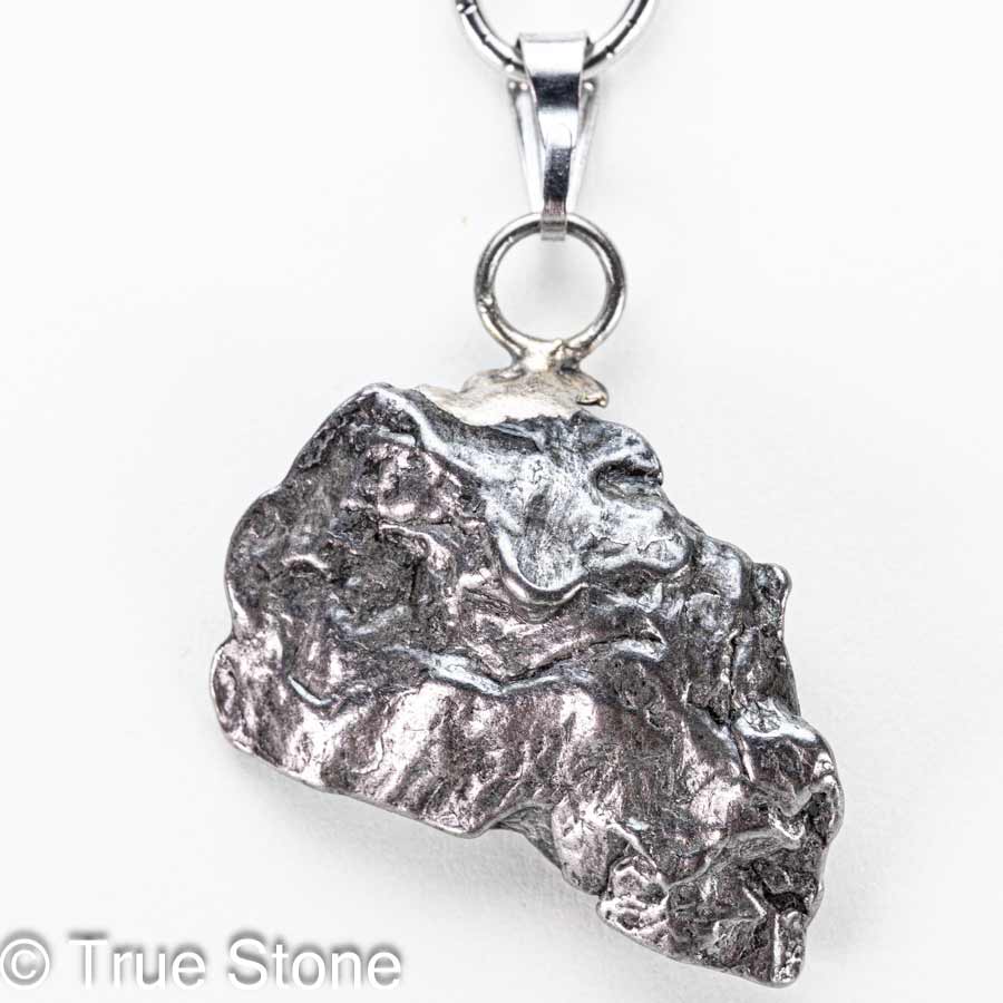 一点物 未処理 カンポ デル シエロ ペンダントトップ メテオライト アイアンメテオライト 流れ星 鉄隕石 隕石