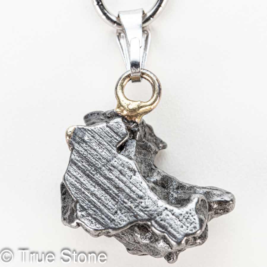 一点物 未処理 カンポ デル シエロ ペンダントトップ メテオライト アイアンメテオライト 流れ星 鉄隕石 隕石