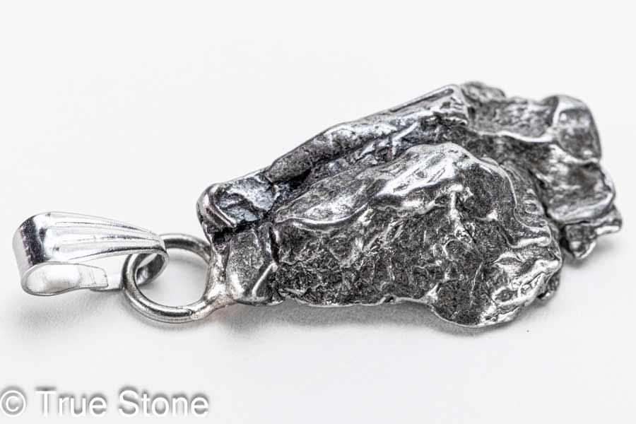 一点物 未処理 カンポ デル シエロ ペンダントトップ メテオライト アイアンメテオライト 流れ星 鉄隕石 隕石