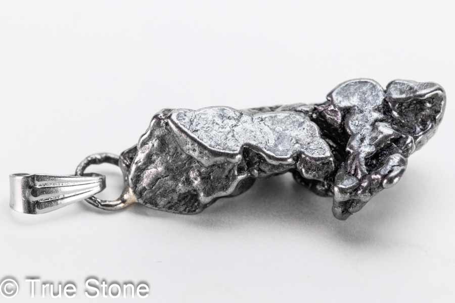 一点物 未処理 カンポ デル シエロ ペンダントトップ メテオライト アイアンメテオライト 流れ星 鉄隕石 隕石