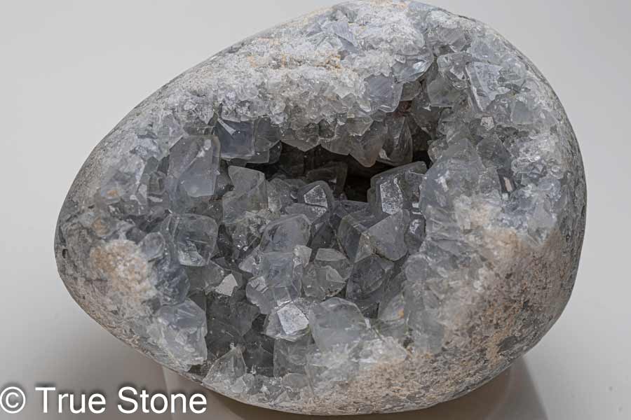 セレスタイト 天青石 天上界 原石 1266g 天使 ジオード 晶洞 ドーム パワーストーン 天然石