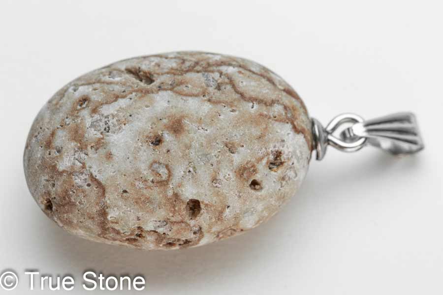 新潟県 糸魚川産 姫川薬石 ペンダントトップ 虎目石 放射線 ラジウム温泉 岩盤浴 ホルミシス効果 天然石