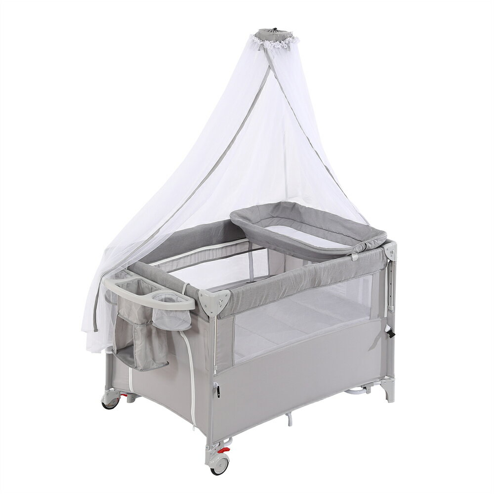 ベビーベッド+ベビーサークル+添い寝ベッド+おむつ替えデーブル+ゆりかごの一台5役！ マットレスを下段に取り付けると、ベビーサークルとしてお使い頂けます。通気性と可視性の良いメッシュ素材を採用していて、家事などしていても外から中の様子が見えて安心です。 【折りたたみ可能 持ち運び便利】 コンパクトの折りたたみ式で、場所が取りません。帰省と旅行などの場合携帯便利です。※ベビーベッドに赤ちゃんが寝ている時は、絶対に移動させないでください。 【おむつ替えテーブル付き】おむつ替えテーブルが付きます。ママへの腰の負担が少なく、赤ちゃんにとっても衛生的！ベビーベッドとおむつ台が一体化しているため、別々に持ち運ぶ手間がなく、家の中でも外出先でも役立ちます。 【ゆりかごとして】ベビーベッドには揺れる機能がついており、赤ちゃんが眠る際に心地よい揺れで、ぐっすりと寝かせることができます。 【添い寝対応】片サイドの高さが三段階調節可能、大人のベッドにつけて使用することができます。ちょうどういい硬さのマットレス付き+固定ベルト付き、ズレを防止します。※ ベッド接続時は隙間ができないよう調整が必要です※ マットレス上に柔らかい寝具を敷くと窒息リスクがあるため厳禁 【EN71基準取得済み】 本商品はEN71 を取得られていて 乳幼児向け製品は【EN71】という規定が発行され、対象年齢や使用目的など、様々な角度から玩具の安全性について検査されます。 【取り外し可能な蚊帳付き】蚊帳が付いているので、夏の季節でもお子さまを蚊から守りながら快適に寝かせることができます。外出先でも、虫の心配をせずに使用できます。 【便利なサイドポケット収納】側面にはサイドポケットが付いており、おむつやおもちゃ、必要な小物をすぐに取り出せる場所を確保できます。お世話の際にとても便利です。 【大容量収納スペース】 床下収納スペースは季節外れの衣類・おむつストック・哺乳瓶消毒器など大型アイテムも収納可能。 【商品仕様】素材：本体：オックスフォード（非防水）　マット：MDF＋ウレタン 脚部：スチール＋プラスチック 梱包数：1 対象年齢：下段0～3歳、上段0～6ヶ月 重量（Net weight）：13kg 重量（Gross weight ）：14kg 耐荷重：15kg 生産国 ：中国 組立品/完成品 ：組立品