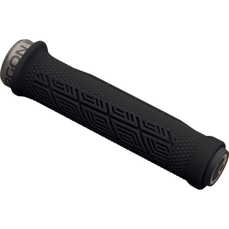 スペック■エンドプラグ付属■長さ：139mm■重量：110g/ペア特長究極のコントロール性と疲労軽減を追求したグラビティ系MTB向けグリップが太さの異なる3モデル展開に。10年以上、ワールドカップで培ったノウハウとプロライダーとの共同開発により、優れた振動吸収性と安定感のあるホールド性能を両立。直感的に手の位置が定まるストップ構造と、握力を抑える設計で長時間のライドも快適にサポートします。在庫状況■通常2〜5日ほどで発送（土日祝除）詳しくはこちら※在庫状況は当店、メーカー在庫を含みます。また、リアルタイムでの更新ではございませんのでご了承ください。☆カテゴリー：【自転車】【パーツ＆アクセサリー】【おすすめ】【自転車用】【ERGON(エルゴン)】【カスタム】【パーツ】【自転車部品】【ポイントキャンペーンたくさんあります！】https://item.rakuten.co.jp/trycycle/c/0000004293/