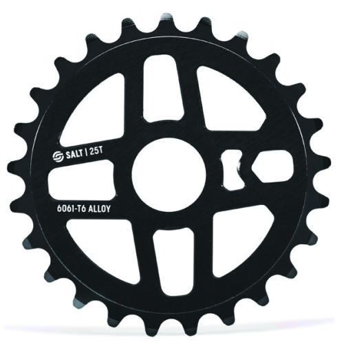 スペック■サイズ：25T■カラー：ブラック■素材：6061 T-6 アロイ （5mm厚）■強固なマルチスポークデザイン■19mm＆22mm スプロケットアダプター付属クランクアーム固定部を中心に補強■重量：58g特長頑丈・軽量なアロイスプロケット。在庫状況■通常2〜5日ほどで発送（土日祝除）詳しくはこちら※在庫状況は当店、メーカー在庫を含みます。また、リアルタイムでの更新ではございませんのでご了承ください。☆カテゴリー：【自転車】【パーツ＆アクセサリー】【おすすめ】【自転車用】【【メーカー純正品】【正規代理店品】SALT】【カスタム】【パーツ】【自転車部品】【ポイントキャンペーンたくさんあります！】https://item.rakuten.co.jp/trycycle/c/0000004293/