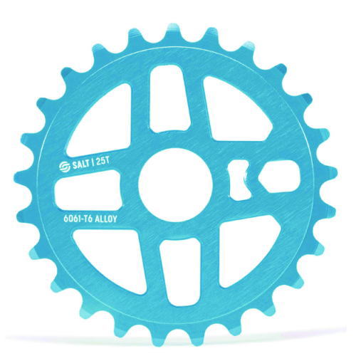 スペック■サイズ：25T■カラー：ブルー■素材：6061 T-6 アロイ （5mm厚）■強固なマルチスポークデザイン■19mm＆22mm スプロケットアダプター付属クランクアーム固定部を中心に補強■重量：58g特長頑丈・軽量なアロイスプロケット。在庫状況■通常2〜5日ほどで発送（土日祝除）詳しくはこちら※在庫状況は当店、メーカー在庫を含みます。また、リアルタイムでの更新ではございませんのでご了承ください。☆カテゴリー：【自転車】【パーツ＆アクセサリー】【おすすめ】【自転車用】【【メーカー純正品】【正規代理店品】SALT】【カスタム】【パーツ】【自転車部品】【ポイントキャンペーンたくさんあります！】https://item.rakuten.co.jp/trycycle/c/0000004293/