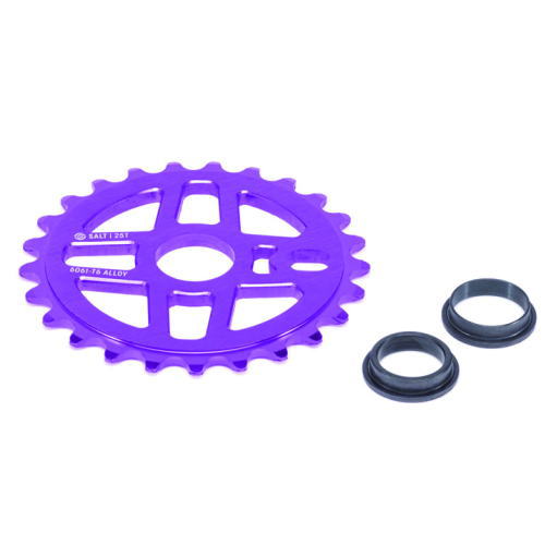 スペック■サイズ：25T■カラー：パープル■素材：6061 T-6 アロイ （5mm厚）■強固なマルチスポークデザイン■19mm＆22mm スプロケットアダプター付属クランクアーム固定部を中心に補強■重量：58g特長頑丈・軽量なアロイスプロケット。在庫状況■通常2〜5日ほどで発送（土日祝除）詳しくはこちら※在庫状況は当店、メーカー在庫を含みます。また、リアルタイムでの更新ではございませんのでご了承ください。☆カテゴリー：【自転車】【パーツ＆アクセサリー】【おすすめ】【自転車用】【【メーカー純正品】【正規代理店品】SALT】【カスタム】【パーツ】【自転車部品】【ポイントキャンペーンたくさんあります！】https://item.rakuten.co.jp/trycycle/c/0000004293/
