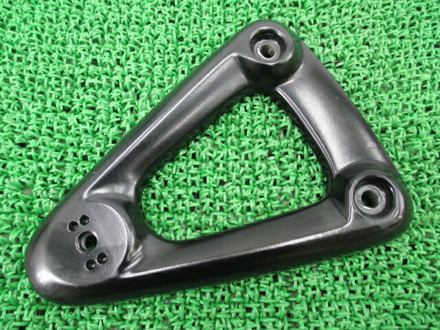 トライアンフアメリカ ステップホルダー 片側 2081062 トライアンフ(TRIUMPH) 純正 バイク 部品 ノーマル 車検 Genuine 【中古】 oF