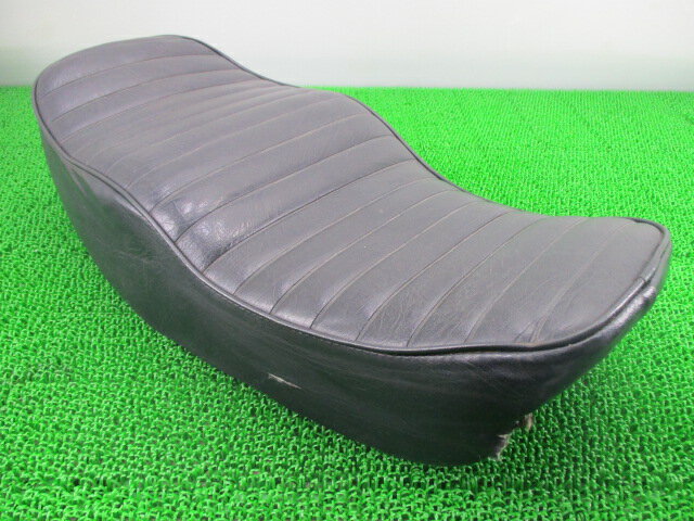 Z1シートZ1F-090***カワサキ純正バイク部品1976年式外しZ1F修復素材や張替えベースにお安くどうぞ当時物車検Genuine【中古】 98