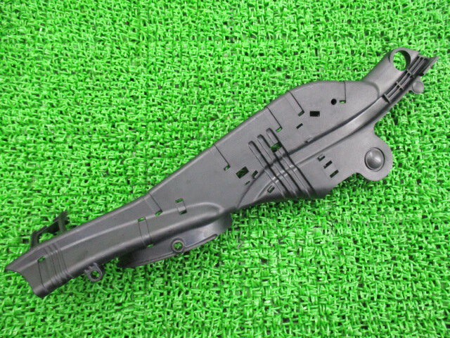 XL883N ワイヤーハーネスキャディー ハーレー 純正 バイク 部品 フレームカバー インナー そのまま使える 割れ欠け無し 修復素材に 車検 Genuine 【中古】