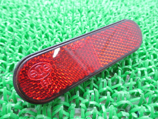 ドゥカティ純正バイク部品モンスターS4RSリアリフレクター純正反射板スクランブラーディアベルモンスタームルティストラーダ割れ欠け無し車検GenuineモンスターS4Rモンスター400ムルティストラーダ1000DS【中古】