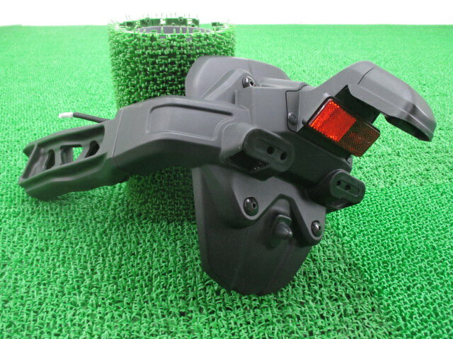 MT-09 リアフェンダー ヤマハ 純正 バイク 部品 RN34J コケキズなし ノーマルフェンダー 車検 Genuine 【中古】