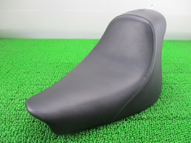 FLSTF1580シートハーレー純正バイク部品オプションブローラーシートソロシートコンディション良好破れ無し07年〜ソフテイル車検Genuine【中古】 25