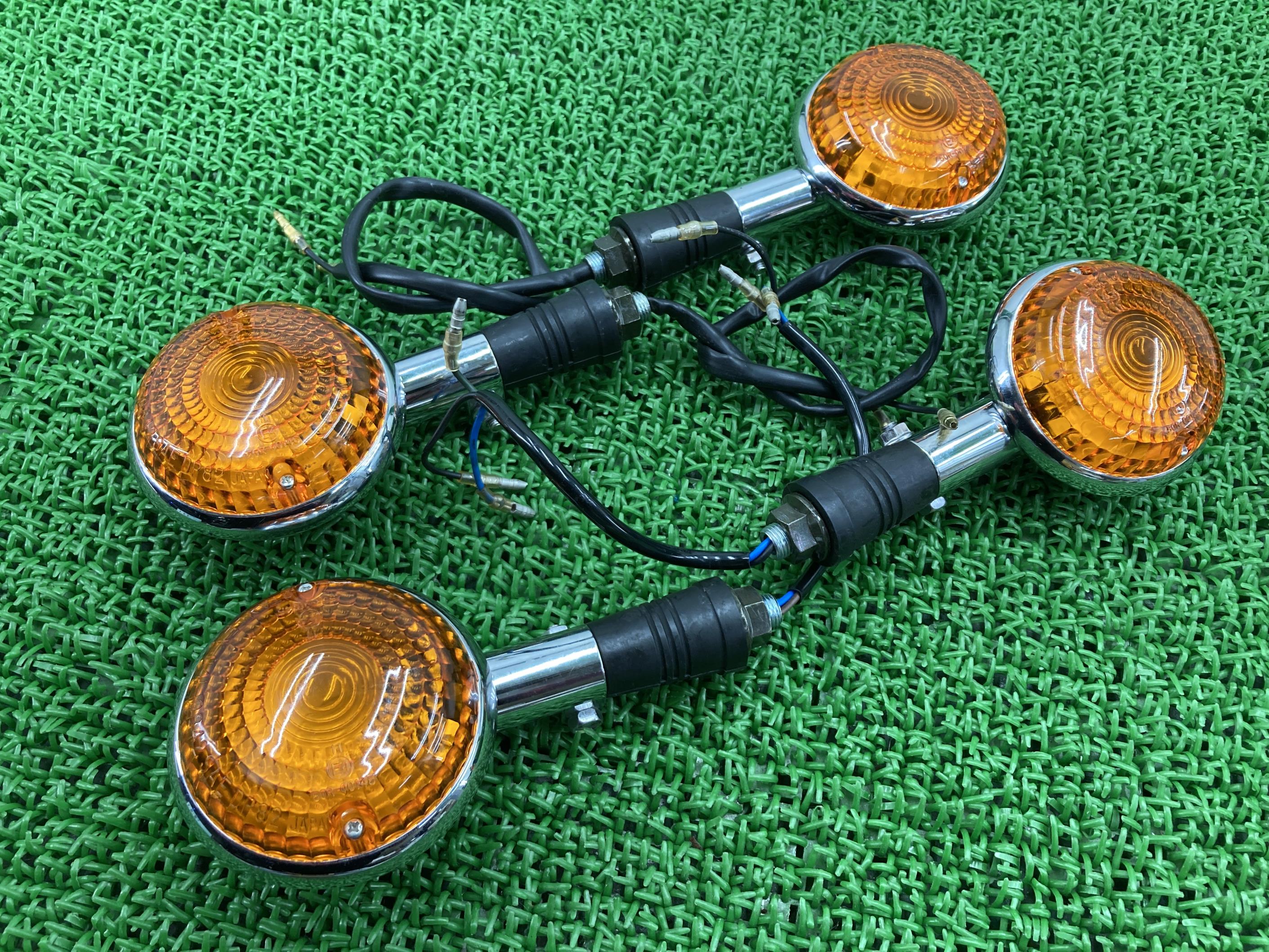 V-MAX ウインカー ヤマハ 純正 バイク 部品 4個セット 美品 ビラーゴ250 ビラーゴ400 SRX400 車検 Genuine 【中古】