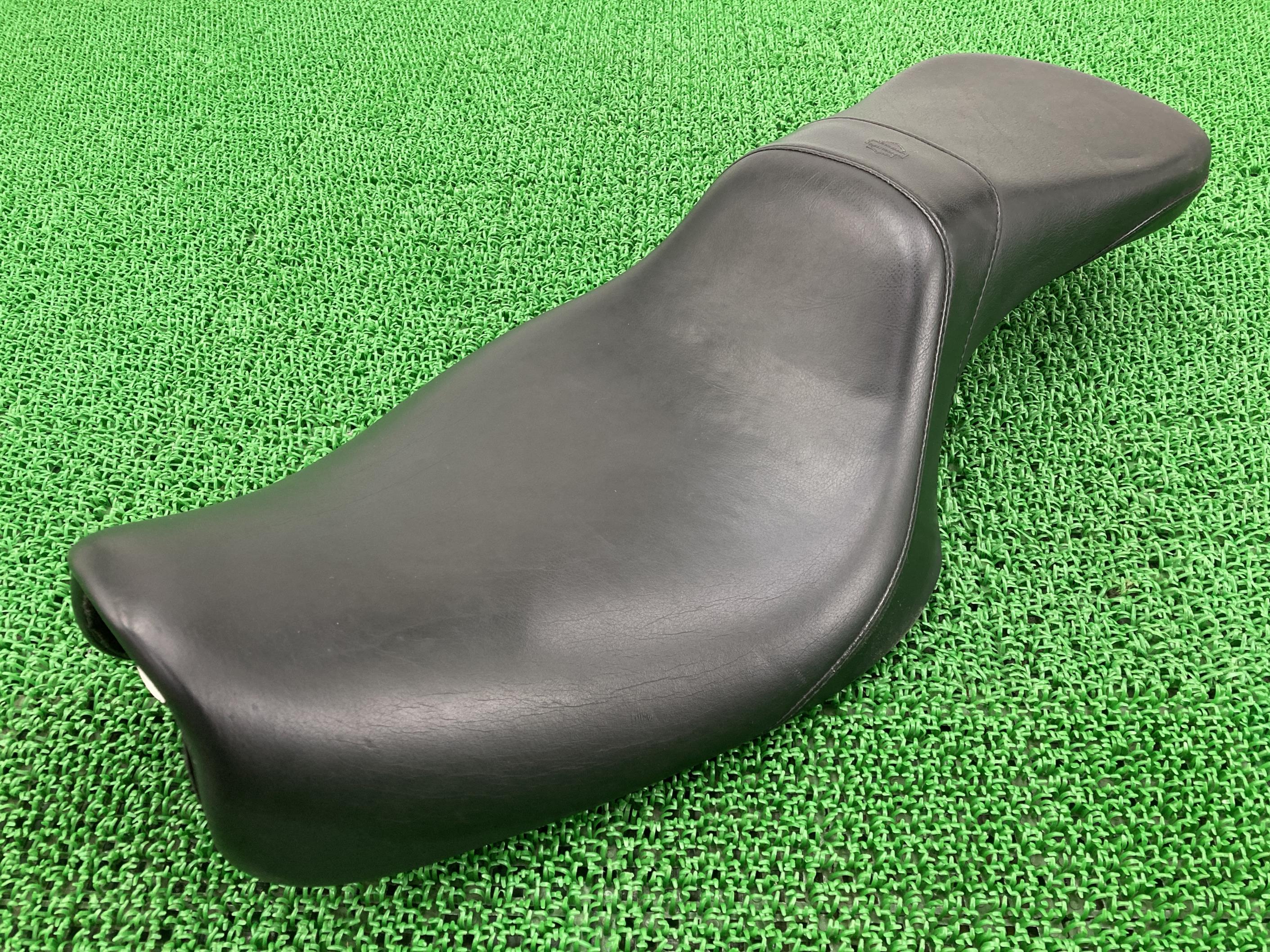 ダイナシートハーレー純正バイク部品激レアラリーランナーシート修復素材やカスタムに車検Genuine【中古】