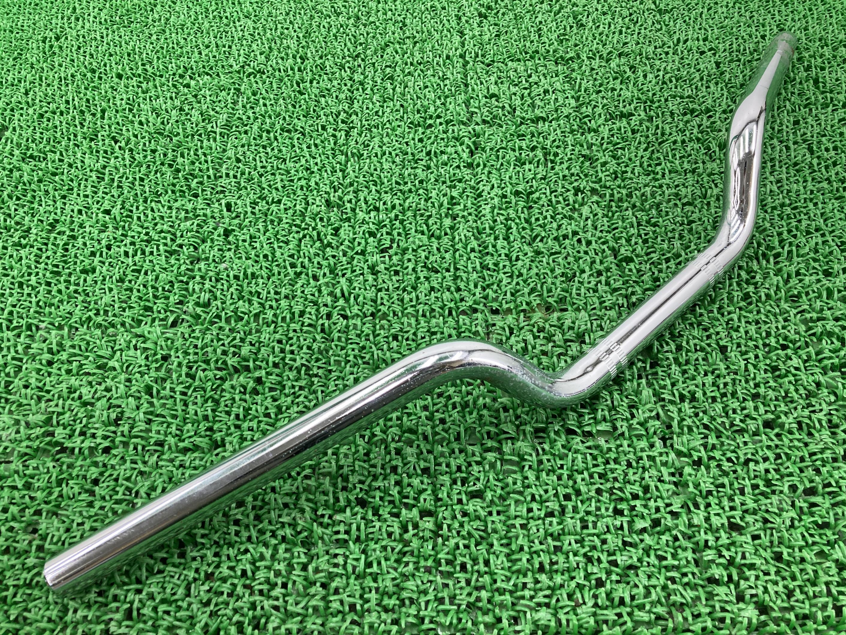 SR400 ハンドル RH01J-020*** ヤマハ 純正 バイク 部品 RH01J コケキズ無し 曲がり無し そのまま使える 車検 Genuine 【中古】