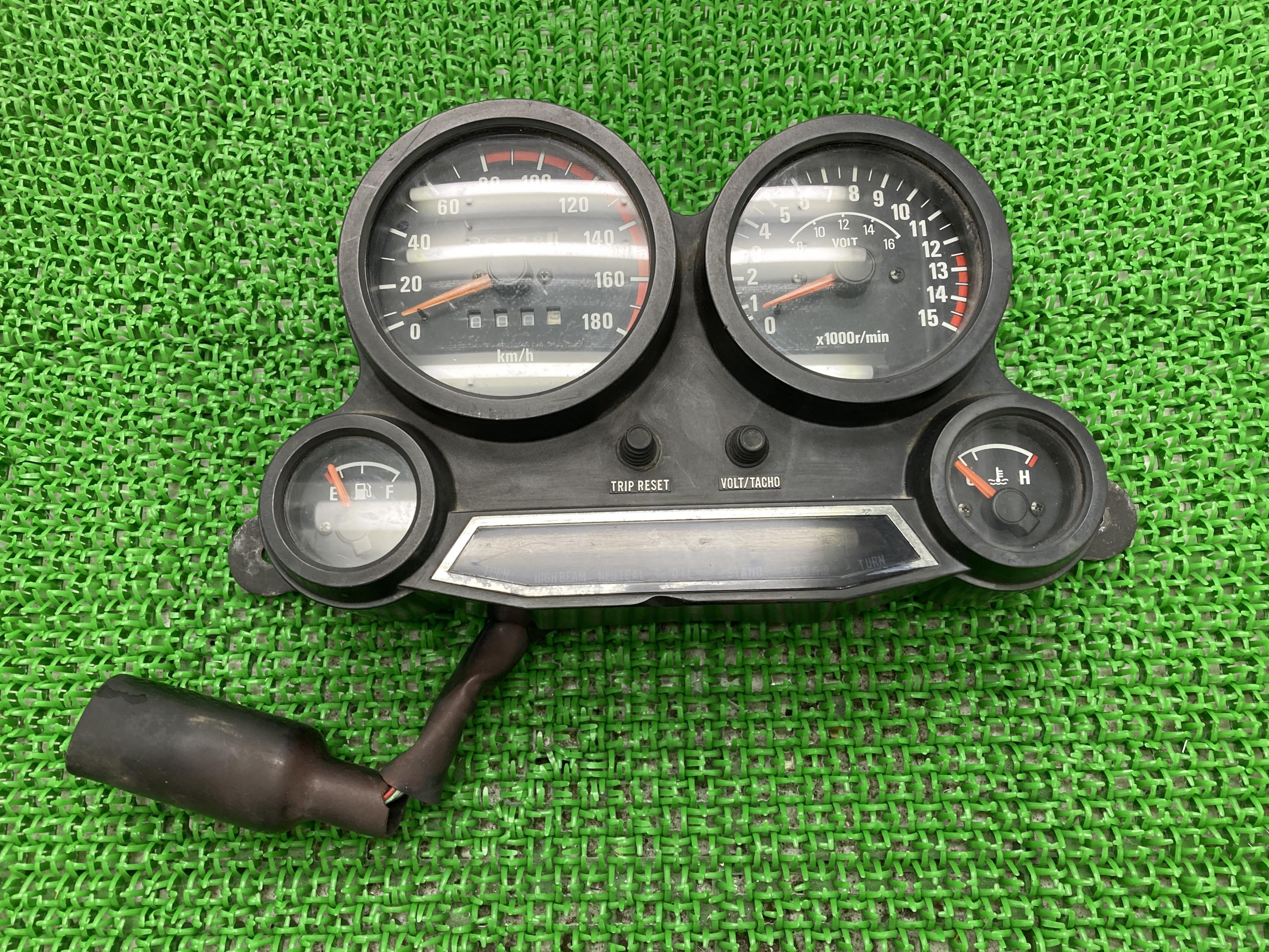 GPZ400R メーター カワサキ 純正 バイク 部品 ZX400D 割れ欠け無し 修復素材やストックに 26478km 車検 Genuine 【中古】